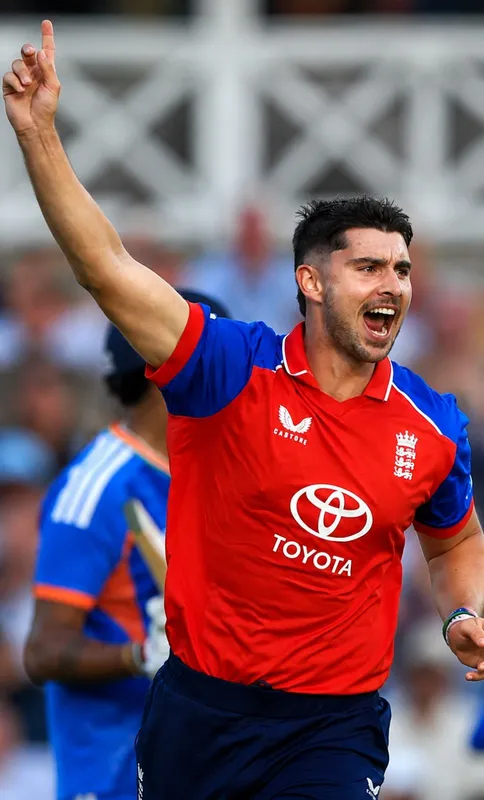 England crush India by 125 runs! 🇬🇧 A dominant all-round display gives the hosts a commanding victory.
