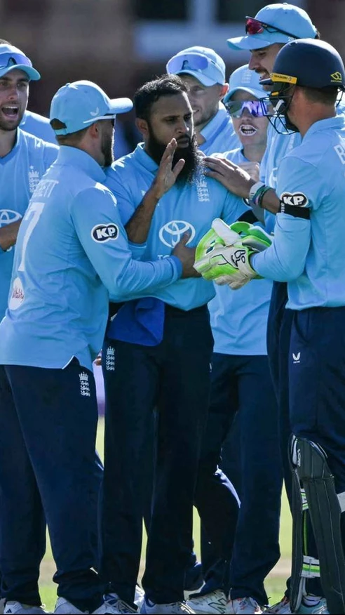 The breakthrough England were desperate for! Adil Rashid dismisses Shubman Gill to finally break the opening stand of 147