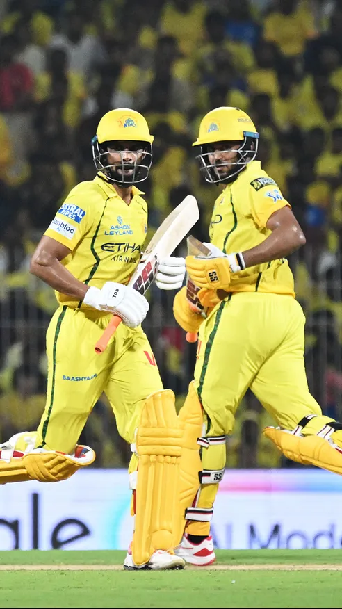 CSK cruise to 62 in the powerplay despite losing Sanju and Urvil 👊🏻