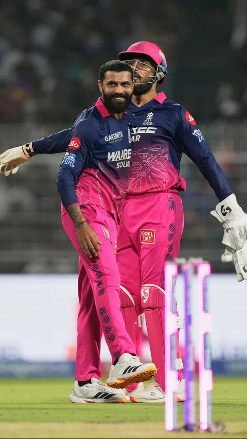 Jaddu removes Raghuvanshi and Powell to put the brakes on KKR’s scoring 🔥