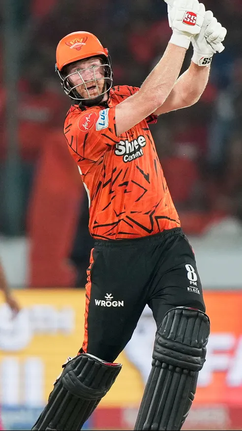 Heinrich Klaasen joins the party with a 13-ball 37* to take Sunrisers Hyderabad to 242/2 🔥