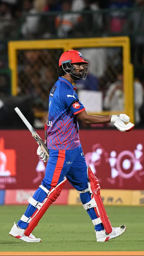 RR have crawled back into the game after removing Porel, Sahil and now KL for 56(42).. They were 105/0 to now 133/3! 