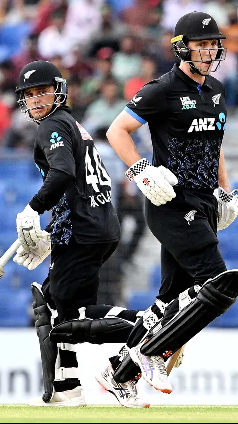 Fifties from Katene Clarke and Dane Cleaver help NZ post 182/6 in Chattogram! 