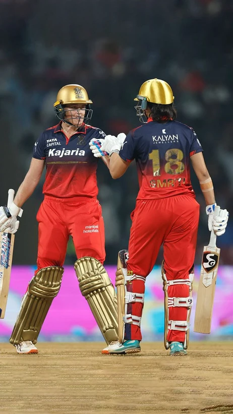 Off to a flier! 🚀  Captain Smriti Mandhana and Grace Harris on the move 💪