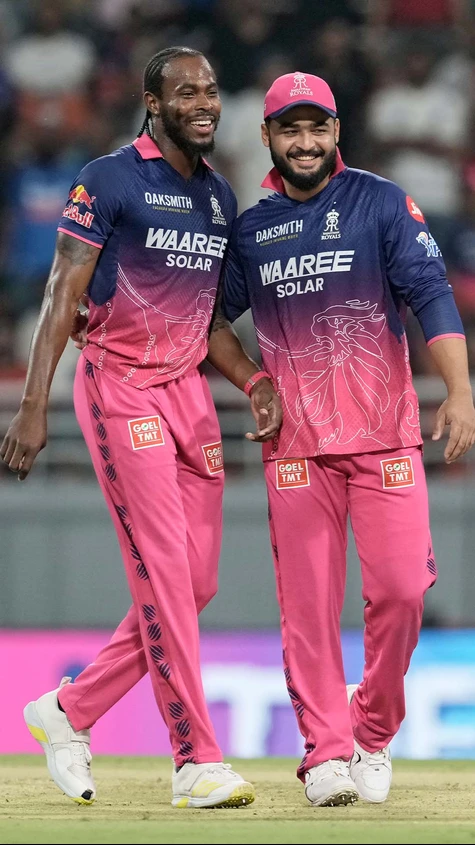 Paint the town, pink! Rajasthan Royals have conquered Sunrisers Hyderabad in the Eliminator by 47 runs! 