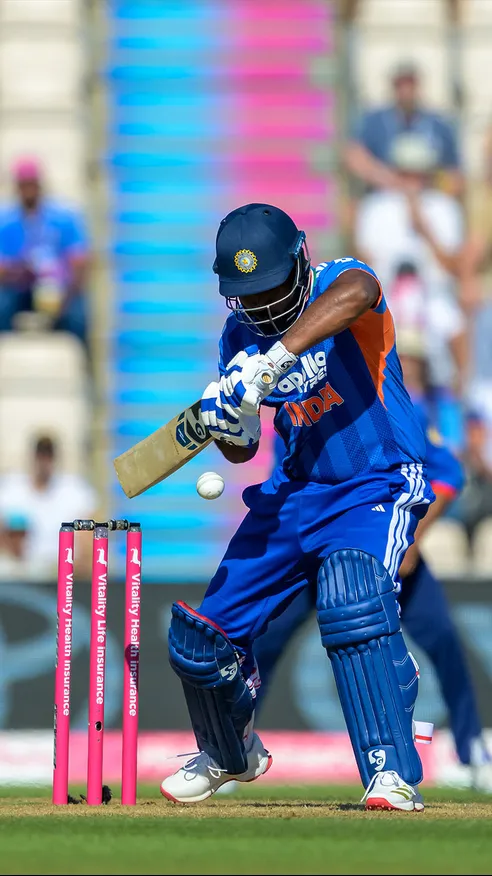 India finish the powerplay at 65/2, losing Samson for 26 in the last over! 