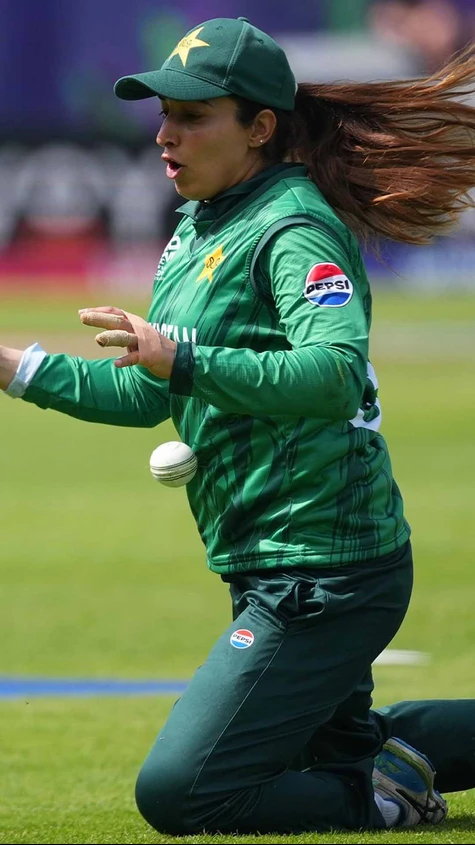India get lucky as Pakistan drop crucial catches!