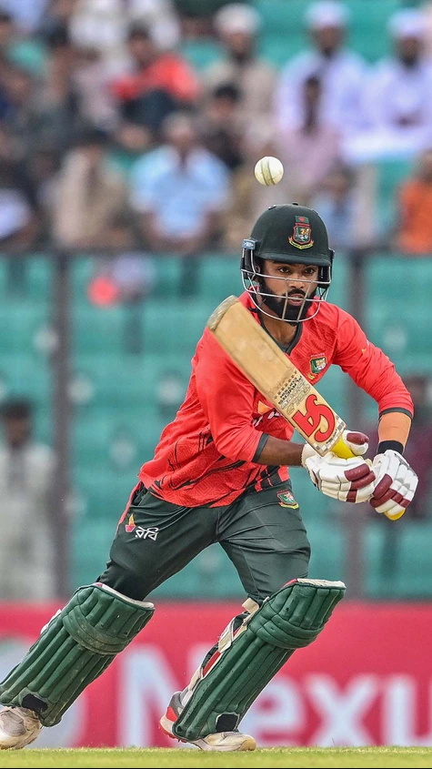 Towhid Hridoy’s 26-ball fifty helps Bangladesh cross the finish line with two overs to spare!
