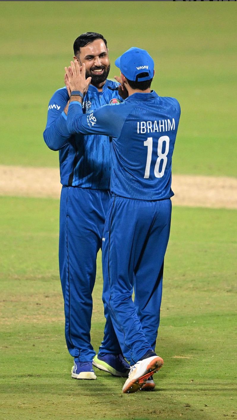 Afghanistan in total domination! Canada now need 100 runs in 30 deliveries.