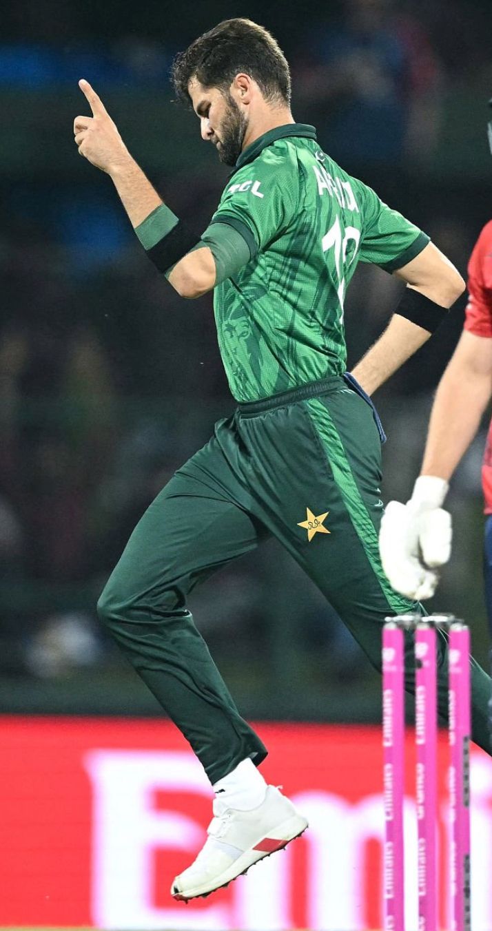 Shaheen Shah Afridi finally strikes on the very first ball of the innings!!!