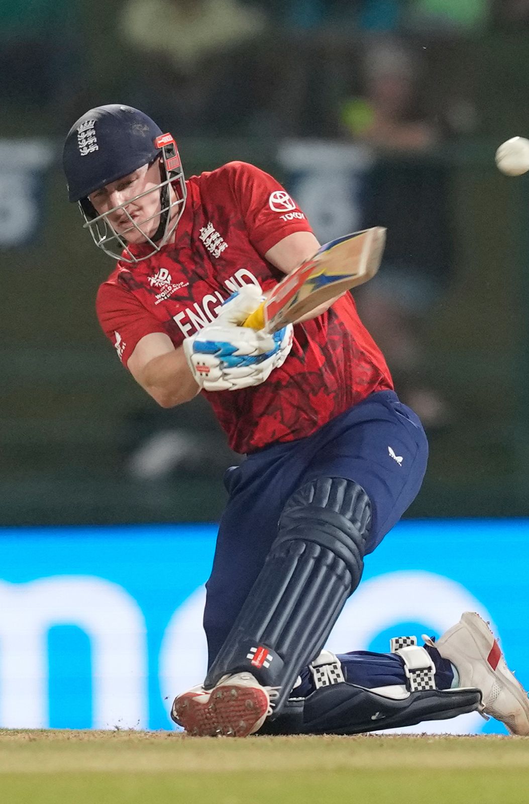 FIFTY for Harry Brook! He has played an absolute gem in this chase. He has not found a lot of support from the other end. However, single handedly he is trying to get his team over the line!
