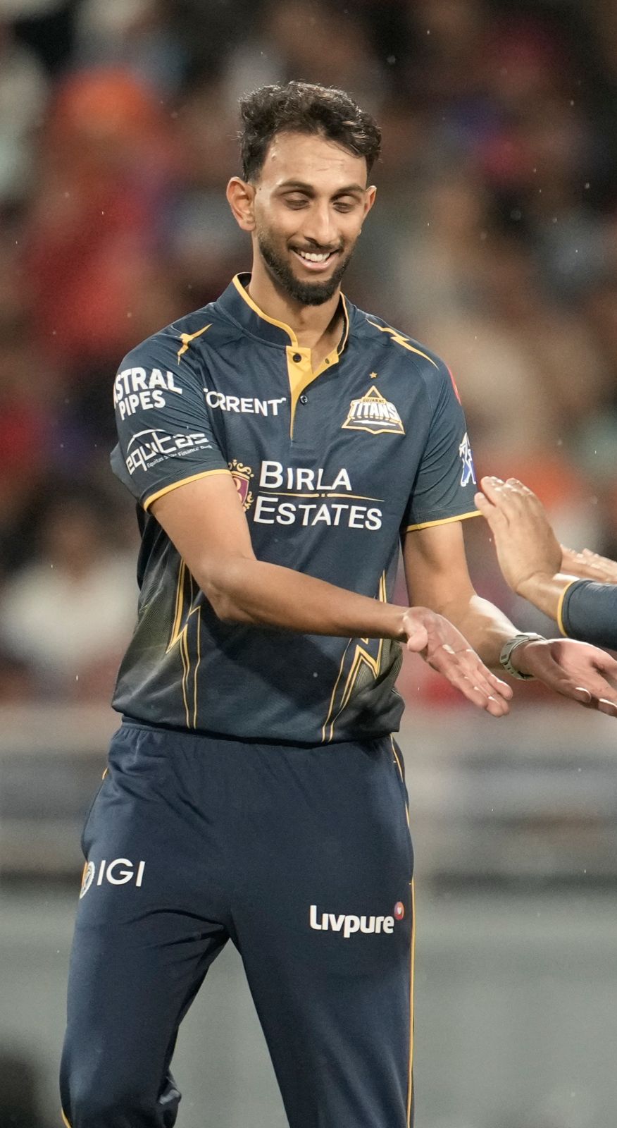 Prasidh Krishna is working wonders for the Titans. Prasidh Krishna's figures read 3/3 at this stage. Stoinis departs without troubling the scorers. PBKS are 6 down!
