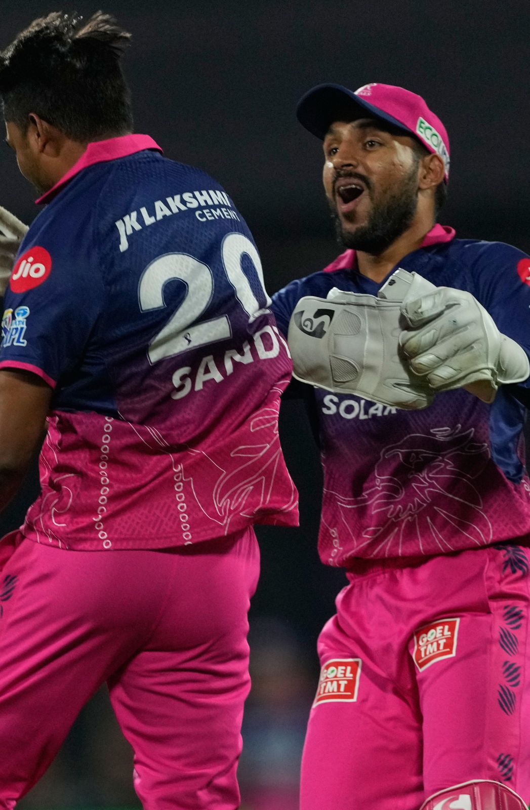 Rajasthan Royals become the first team in this season to go bang, bang, bang and win three games in a row!!