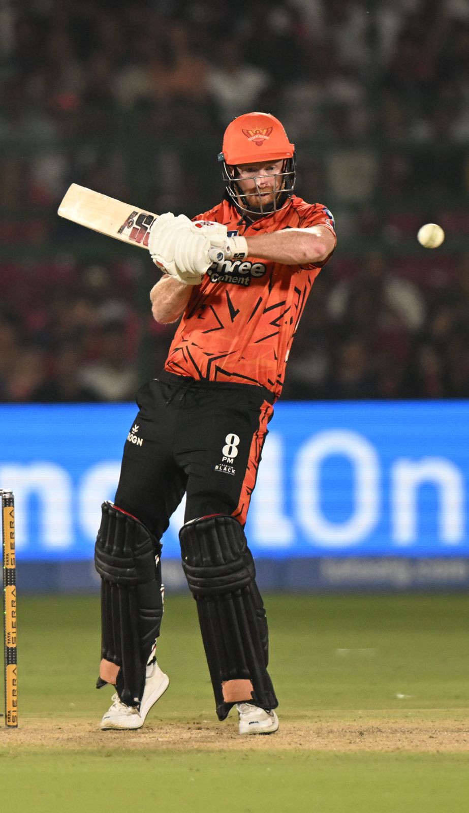 Chase under control, 41 needed, Klaasen & NKR guiding SRH!
