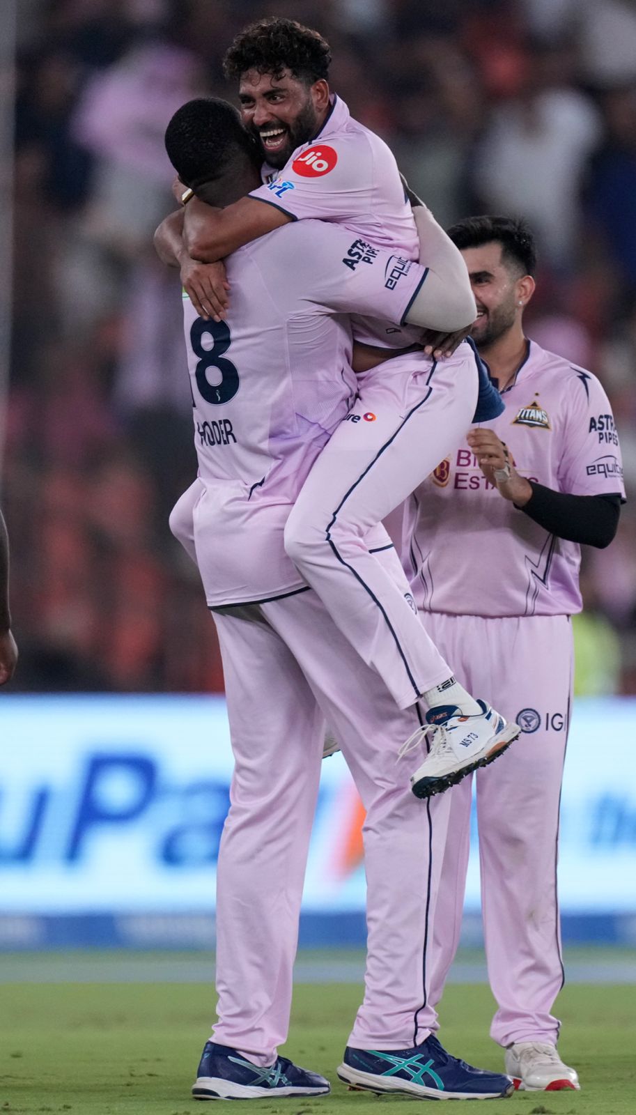 Gujarat Titans win by 82 runs 🏆 Complete domination from the men in lavender!!