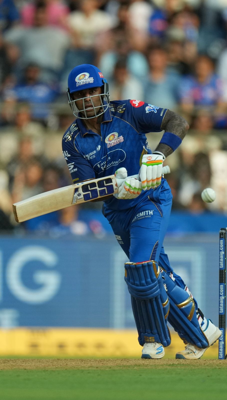 Game’s nicely balanced right now. MI require 125 off 66 deliveries, with SKY holding the key at the crease