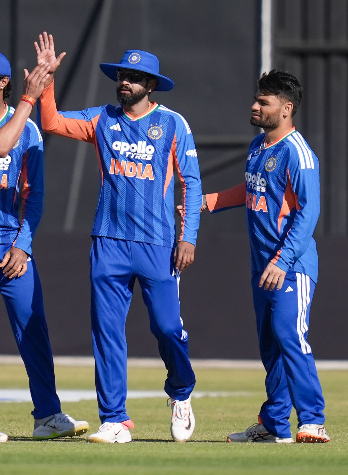 India beat Zimbabwe by 35 runs and complete the whitewash!