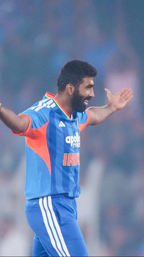 In a game where over 400 runs have been scored, Jasprit Bumrah bowls a gem of a spell, not conceding a single boundary 🤌