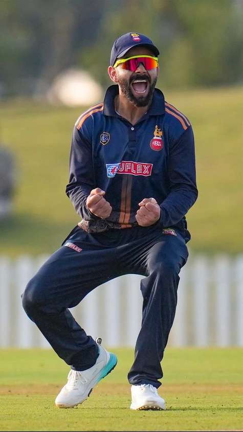 Animated Virat Kohli during the game against Gujarat in VHT!🥵