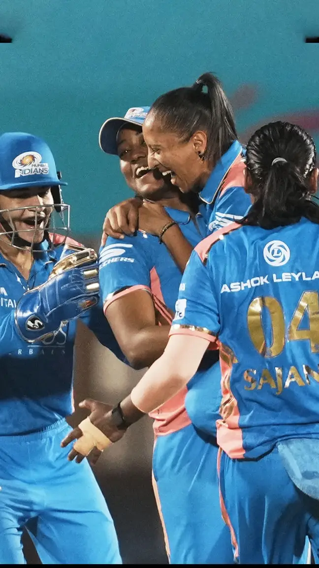 Mumbai Indians Women win by 9 runs!