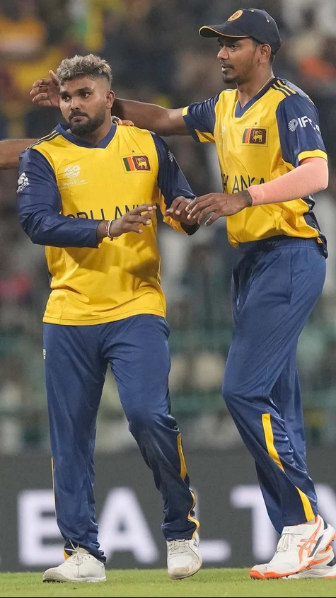 Campher falls. Ireland have been derailed. Hasaranga continues to take wickets.