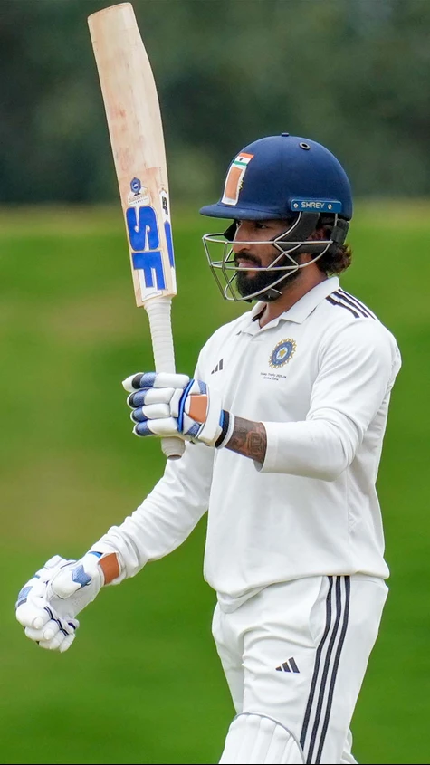 Skipper Rajat Patidar powered his way to a brisk hundred in the Duleep Trophy final 🔥