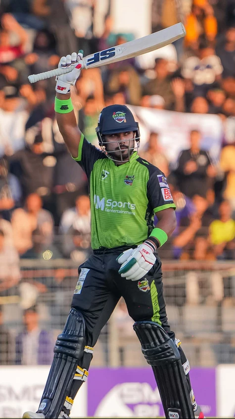 Parvez Hossain Emon smashed a stunning 50 for Sylhet Titans! Rajshahi Warriors need 191 Runs to win