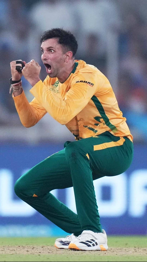 South Africa closing on impressive win over India