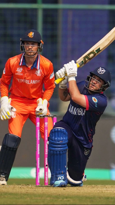 Nicol Loftie-Eaton making his presence felt in Delhi!