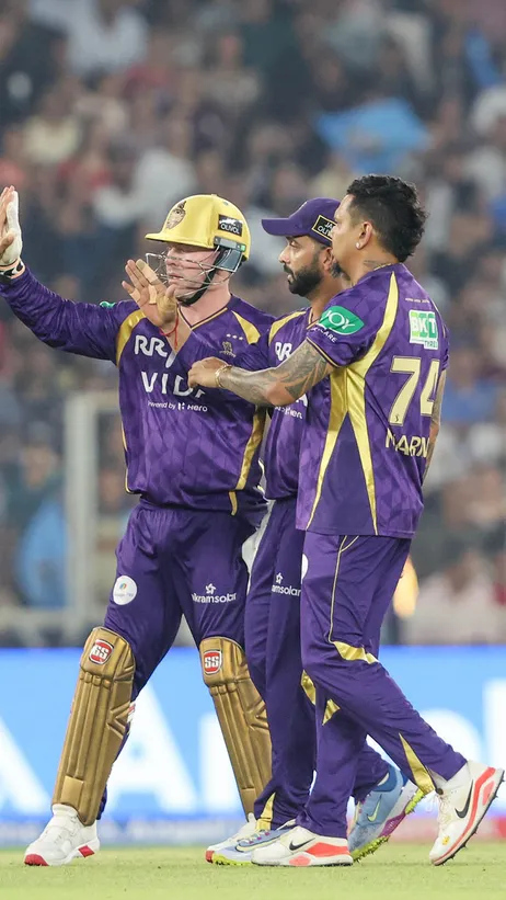 Sunil Narine puts breaks on GT’s brisk start 👊