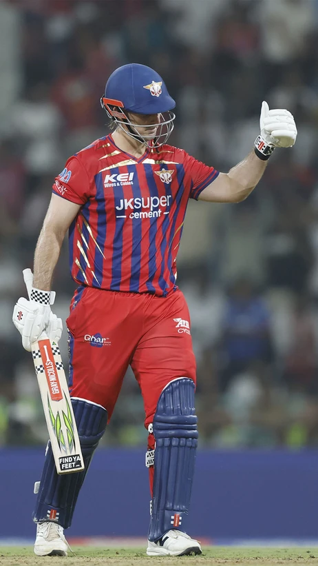 Leading the way in the chase 🏃  🔟th IPL FIFTY for Mitchell Marsh 👏👏