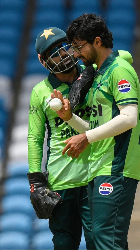 WI 100 Up in 26.4 Overs, Pak Bowlers Keep it Tight!
