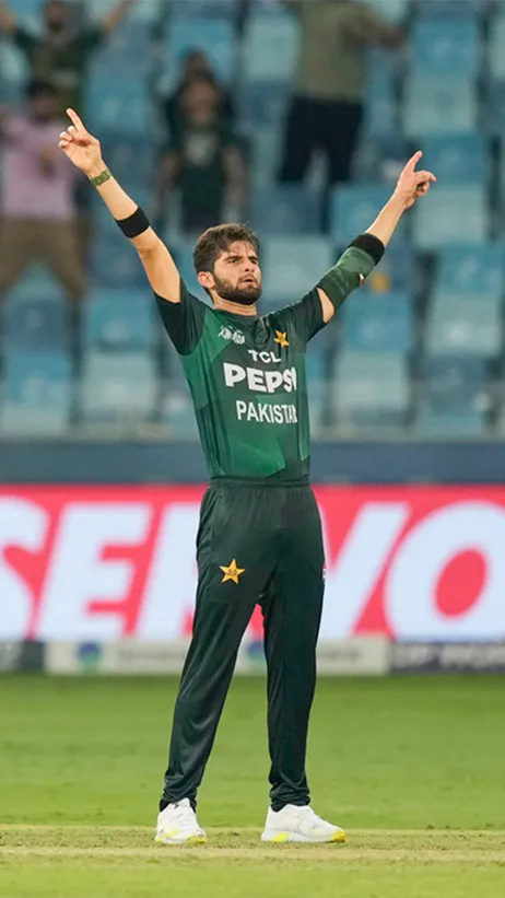 Shaheen Afridi on fire! 🔥 Two wickets in two overs; Sri Lanka in early trouble!