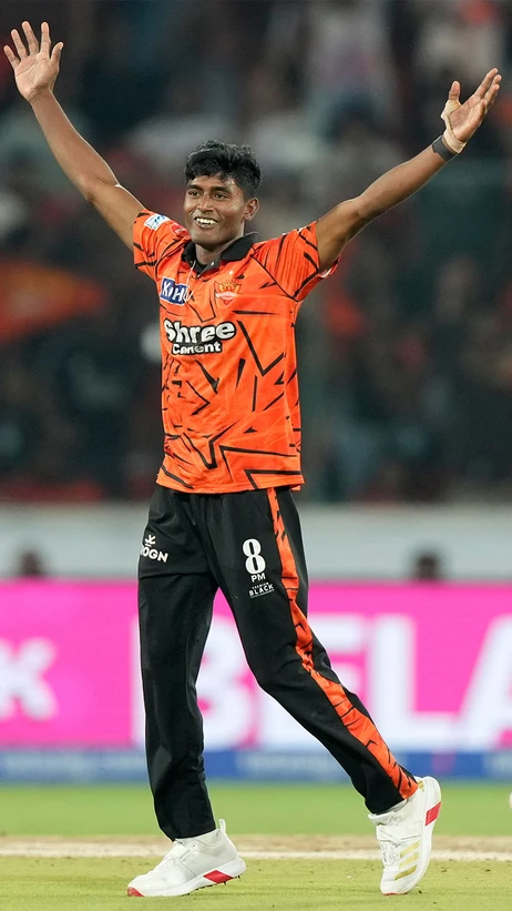 Sakib Hussain announces himself with a stunning 4/24 on debut