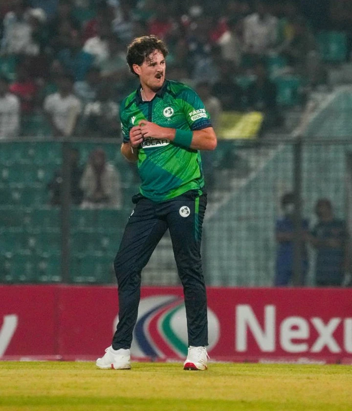 Ireland dictate terms with their bowling.!
