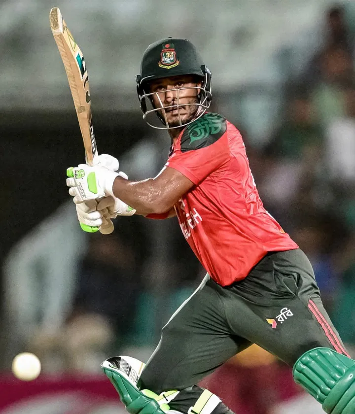 Tanzid Hasan departs early as Bangladesh begin their chase.