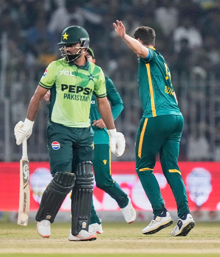 Pakistan on track to wrap up the low target! 🎯