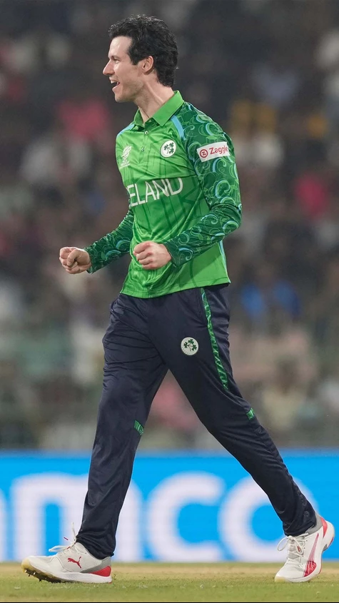 George Dockrell strikes again for Ireland! 🔥  Two wickets in quick succession as Pavan Rathnayake is dismissed for 5 off 9 balls. ❌