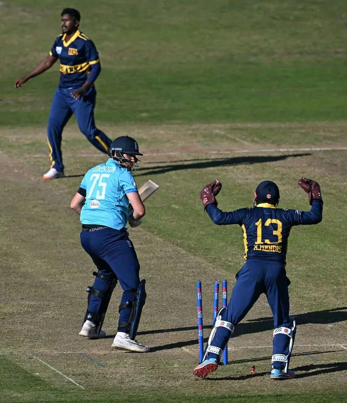 Sri Lanka dismiss England for 265! Their batters now have the job of chasing down a target of 266.