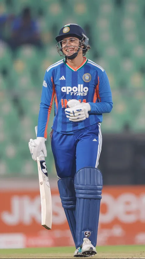 Mandhana and Shafali give India a flying start with a quick 50!