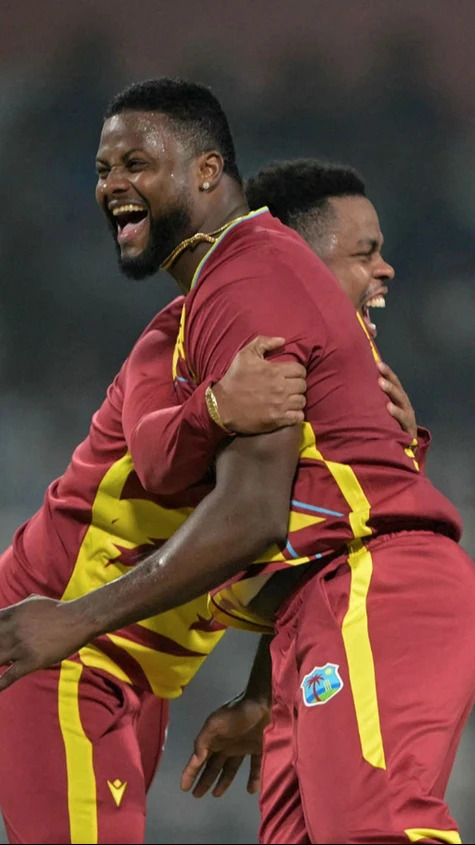 A statement win from the 2016 champions. They hammer Scotland by 35 runs to start their campaign on a positive note!!