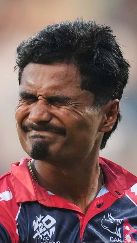 Now Nepal need 46 off 18 balls! chase look tough from here!!