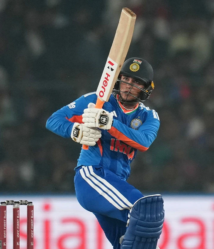 After Gill, Abhishek also departs, tough day for the home boys!