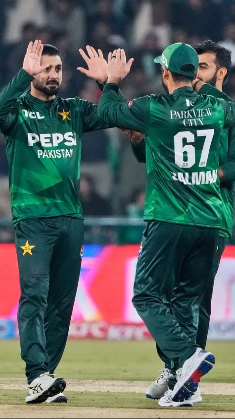 Pakistan firmly on top in the first T20I