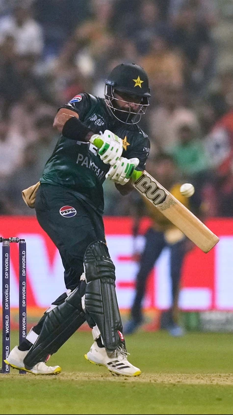 Men in Green beat Sri Lanka in a thrilling encounter in Abu Dhabi by 5 wickets, opening their account in the Super 4s!