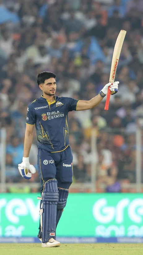 2️⃣9️⃣th FIFTY in IPL for Shubman Gill 🫡  | He is leading GT's chase in Ahmedabad 👏
