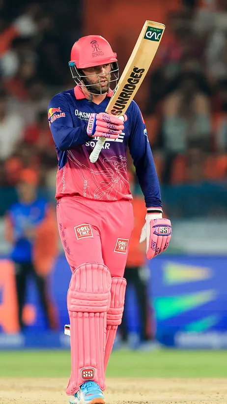 Maiden IPL fifty ✅  Team in trouble and Donovan Ferreira steps up with a half-century 👏