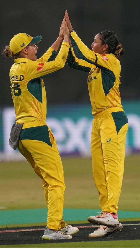 NZ losing control as pressure mounts!