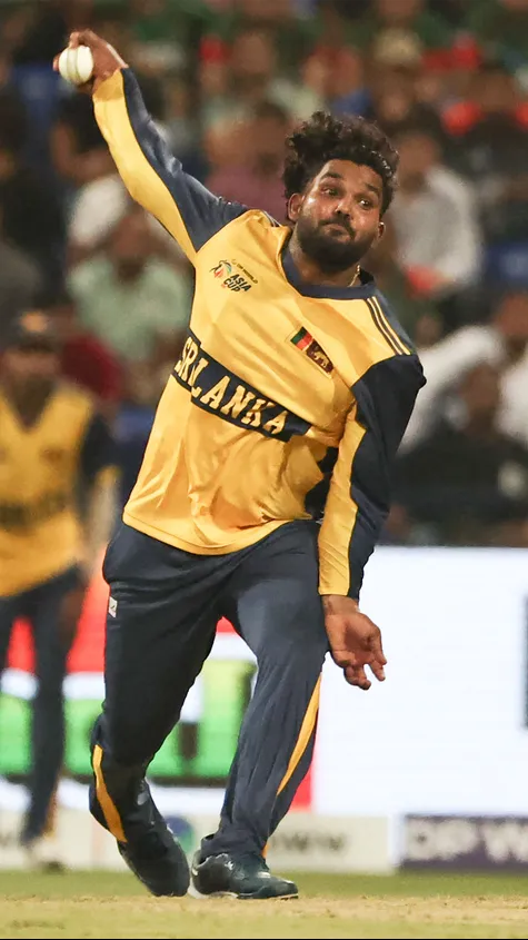 Hasaranga proving too tough to handle for Bangladesh batters!