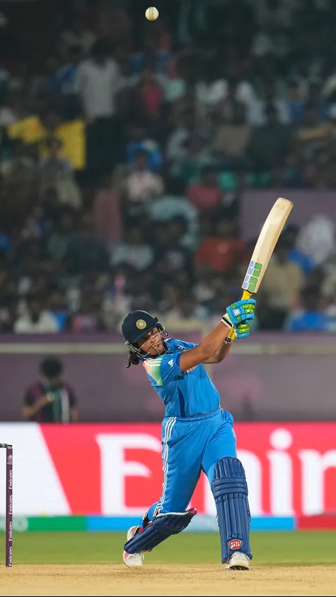 300+ on the board – India eyeing even bigger!